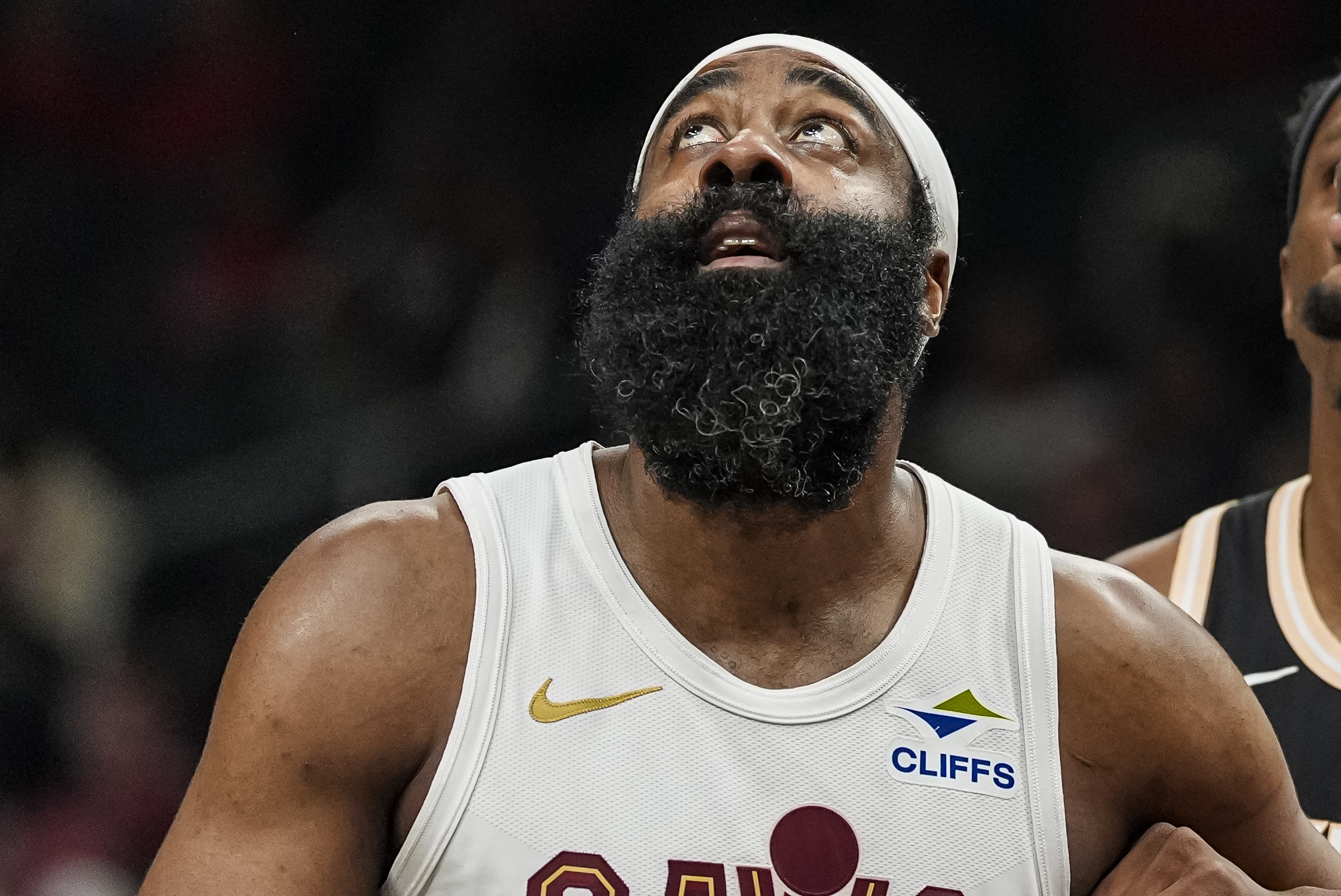 阿特金森：哈登的加入极大增强了我们的信心 他是历史前10的球员